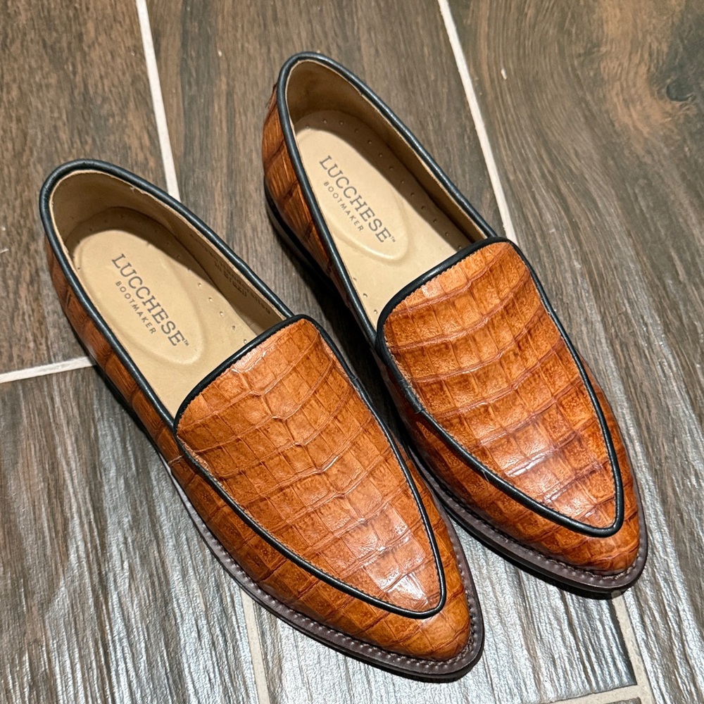 Lucchese Tan Crocodile Pattern Loafers